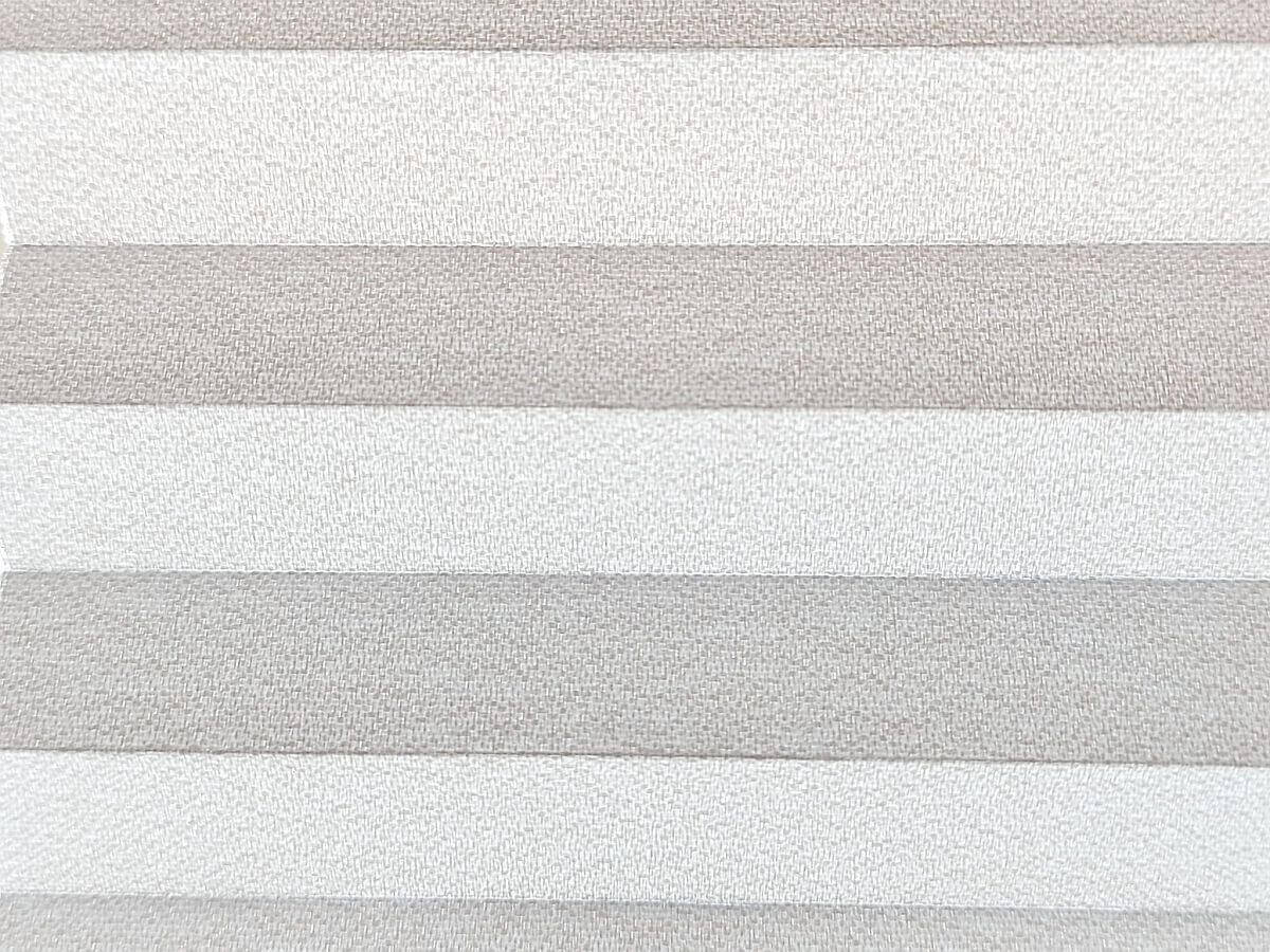 Keskiharmaa helmiäispinnoitteella peittävä kangasväri vekkikaihdin ulkokäyttöön