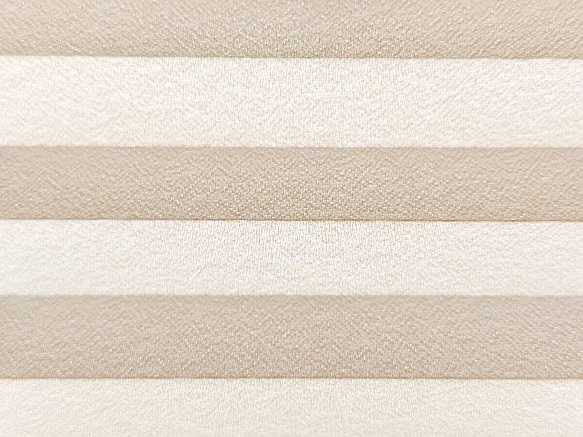 Keskiruskea helmiäispinnoitteella peittävä kangasväri vekkikaihdin ulkokäyttöön