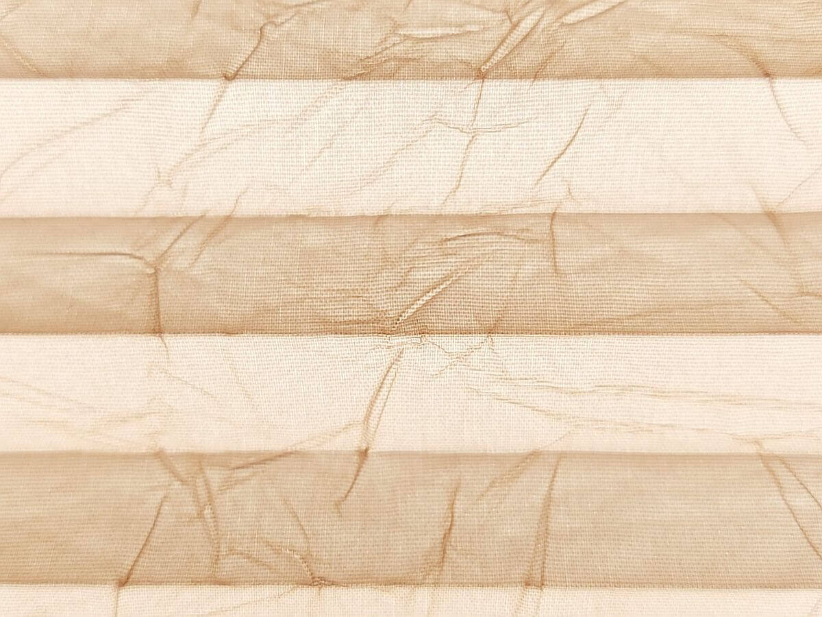 Ruskea rypytetty helmiäispinnoitteella peittävä kangasväri vekkikaihdin ulkokäyttöön